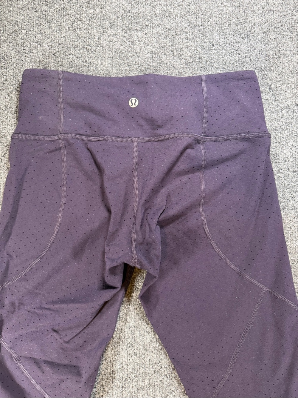 lululemon Women's Perforated Plum Performance Leggings Yoga Pants Sz 6